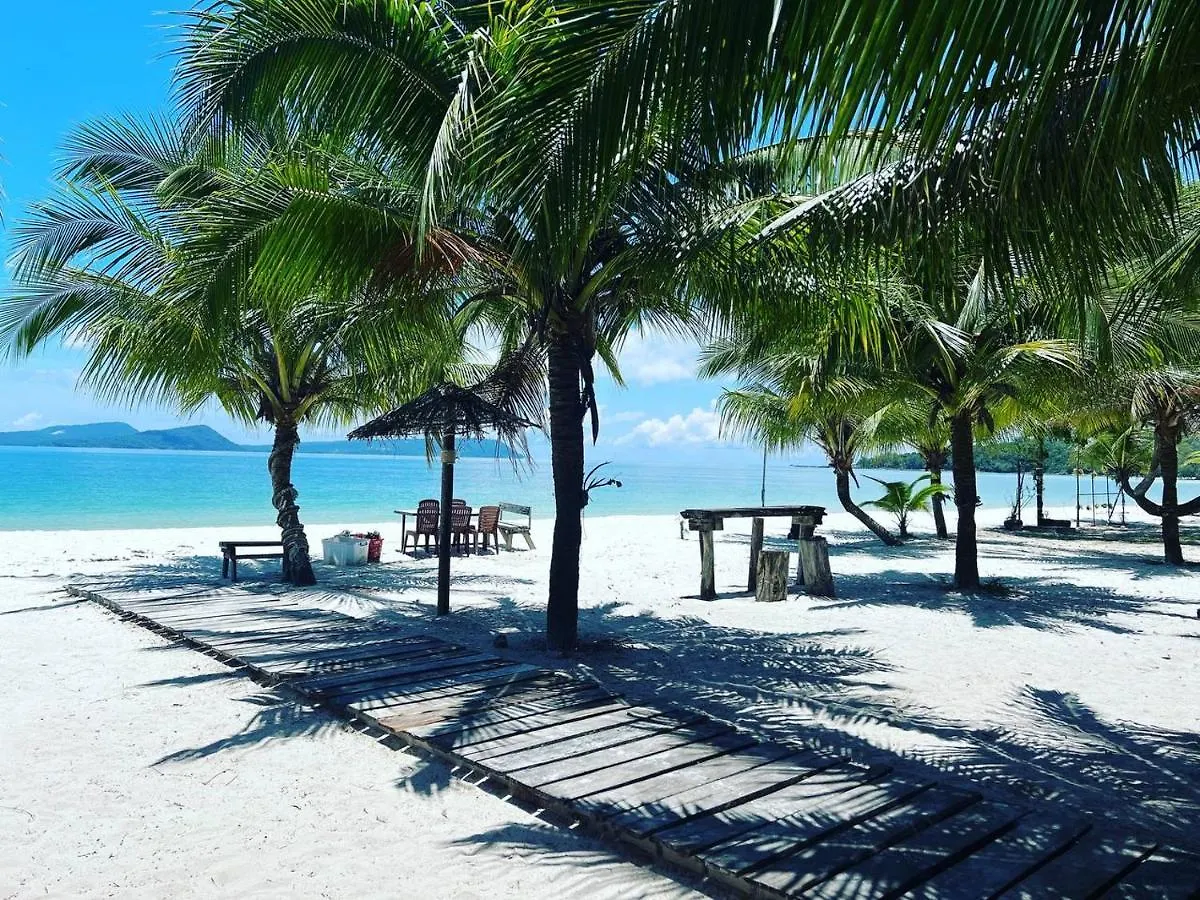 Funky Beach Albergue Sihanoukville Hostal
