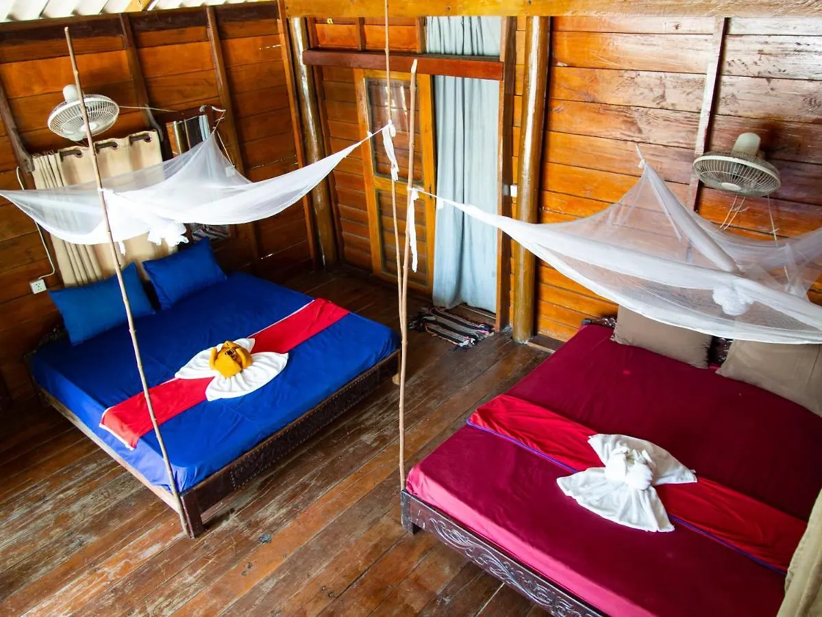 Funky Beach Albergue Sihanoukville 0*,